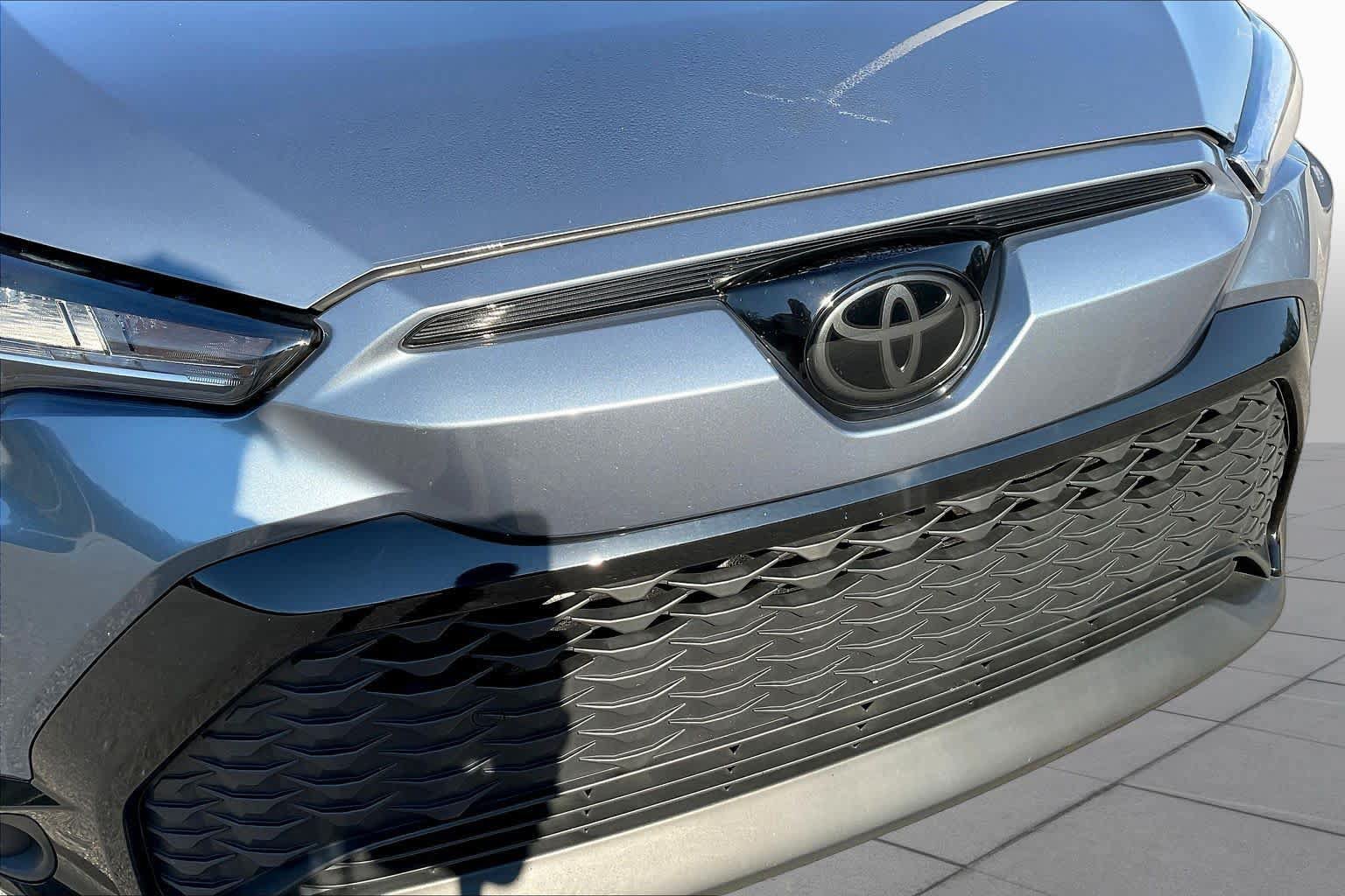 Used 2024 Toyota Corolla Cross AWD Hybrid image 29