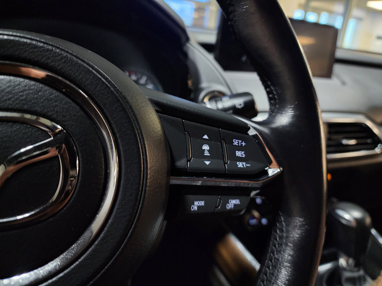 Used 2022 MAZDA CX-9 Signature image 35