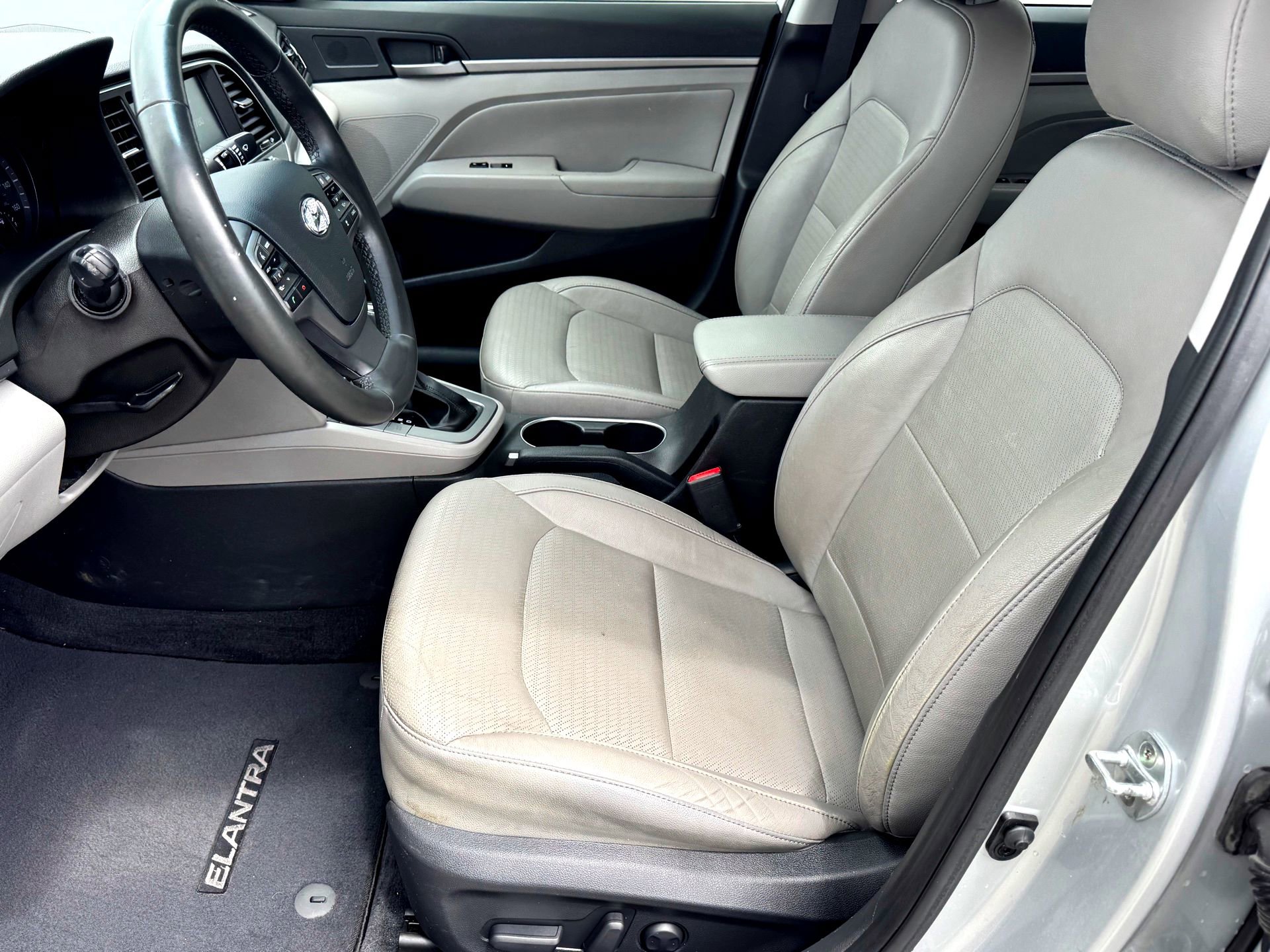 Used 2018 Hyundai Elantra Limited w/ Limited Ultimate Package 02 FWD image 12