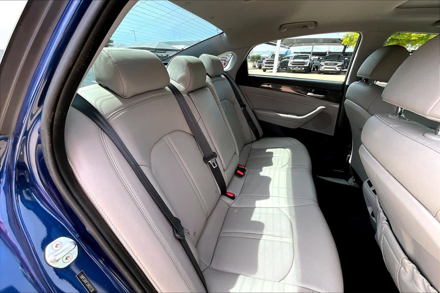 Used 2018 Hyundai Sonata Limited w/ Cargo Package FWD image 18