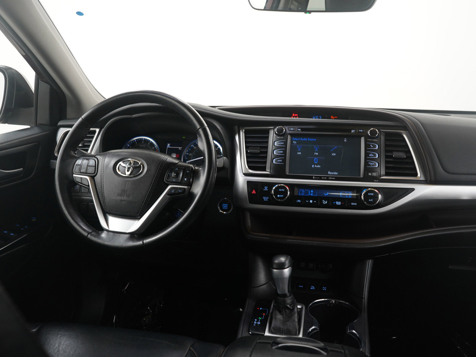 Used 2018 Toyota Highlander XLE image 14