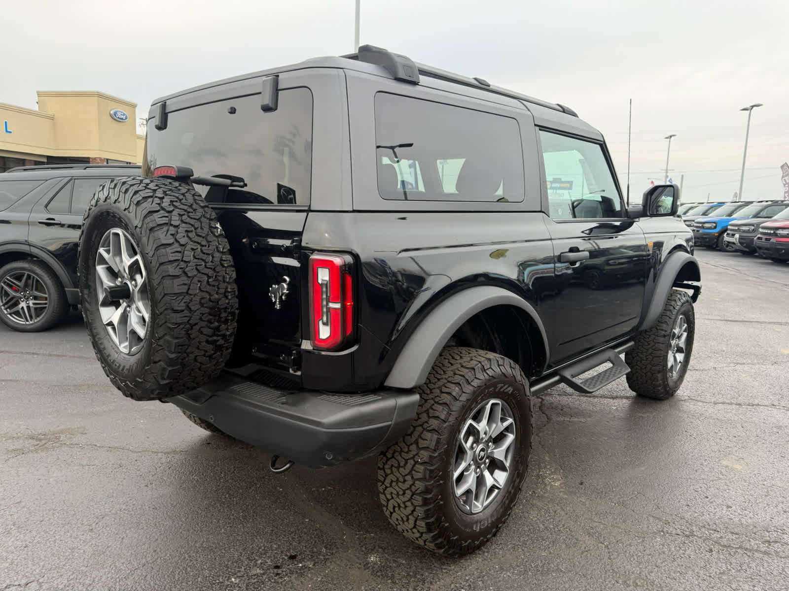 Used 2024 Ford Bronco Badlands image 18
