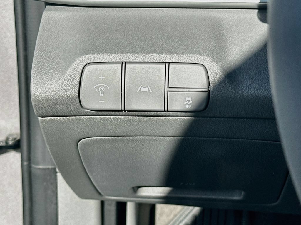 Used 2022 Hyundai Elantra SEL FWD image 10