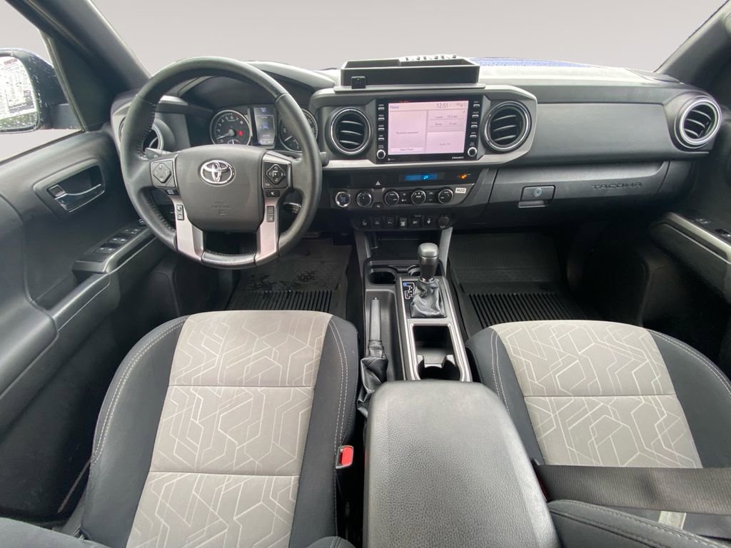 Used 2023 Toyota Tacoma TRD Off-Road w/ Technology Package AWD/4WD image 10