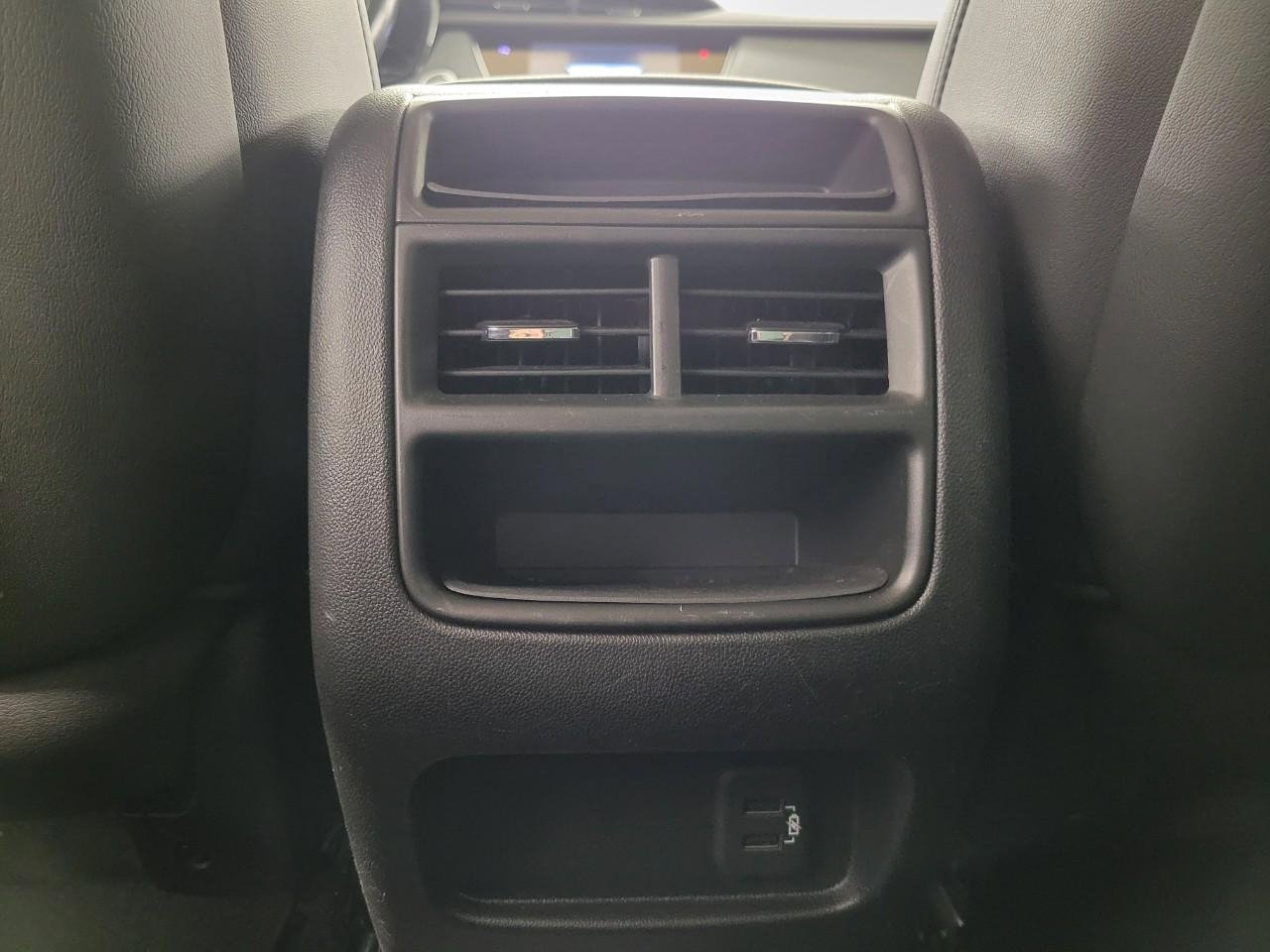 Used 2019 Cadillac XT5 Luxury w/ LPO, Black Ice Package image 23