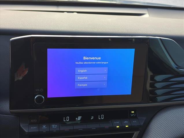 Used 2025 Toyota Camry SE FWD image 17