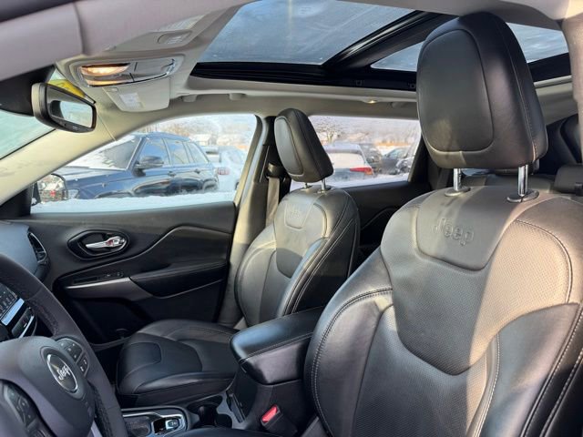 Certified 2022 Jeep Cherokee Limited image 4