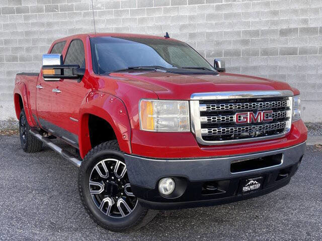 Used 2012 GMC Sierra 2500 SLT w/ SLT Convenience Package image 2