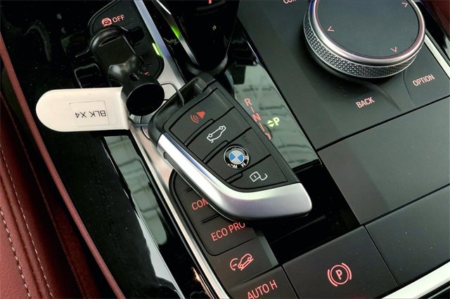 Used 2023 BMW X4 xDrive30i w/ Convenience Package image 13