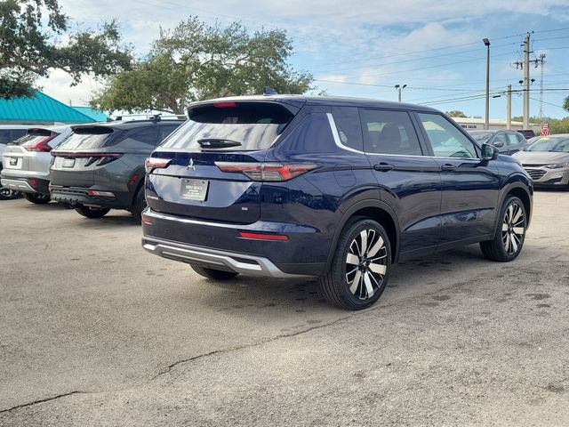 New 2026 Mitsubishi Outlander SE image 6