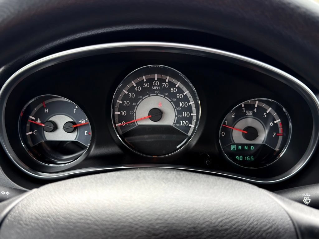 Used 2014 Chrysler 200 LX FWD image 11
