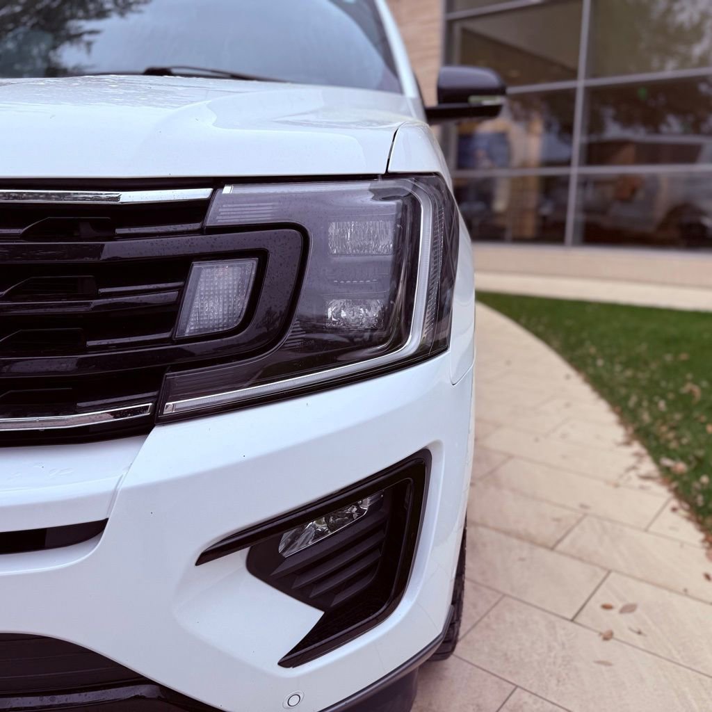 Used 2021 Ford Expedition Max Limited image 10