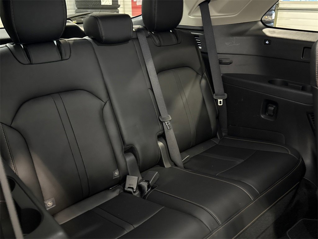 Certified 2024 MAZDA CX-90 Plug-In Hybrid w/ Premium Pkg image 15