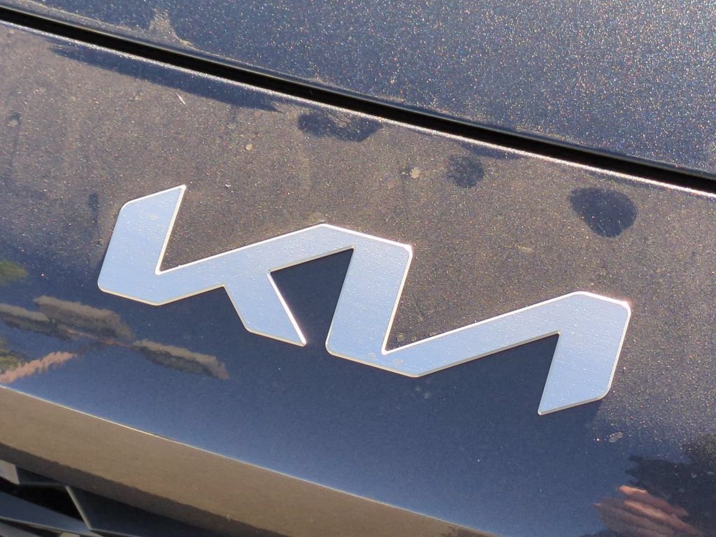Certified 2024 Kia Forte LXS FWD image 28