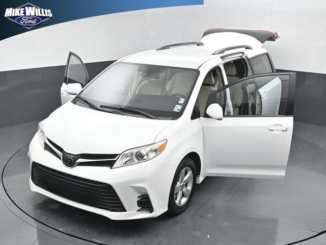 Used 2020 Toyota Sienna LE image 26