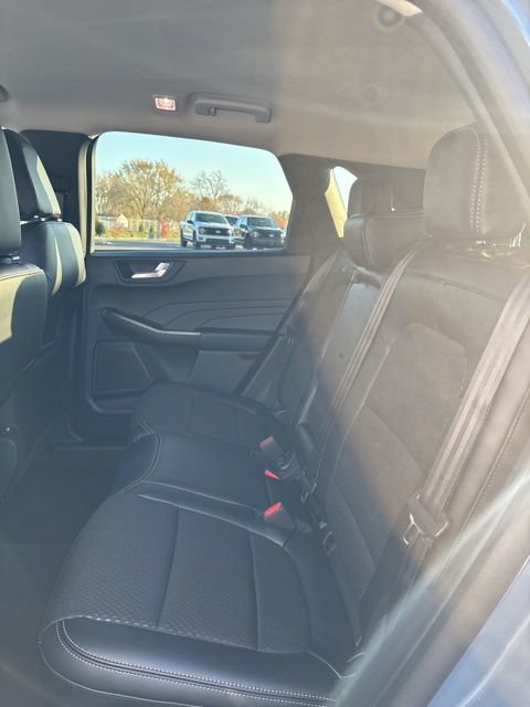 New 2026 Ford Escape SE FWD image 31