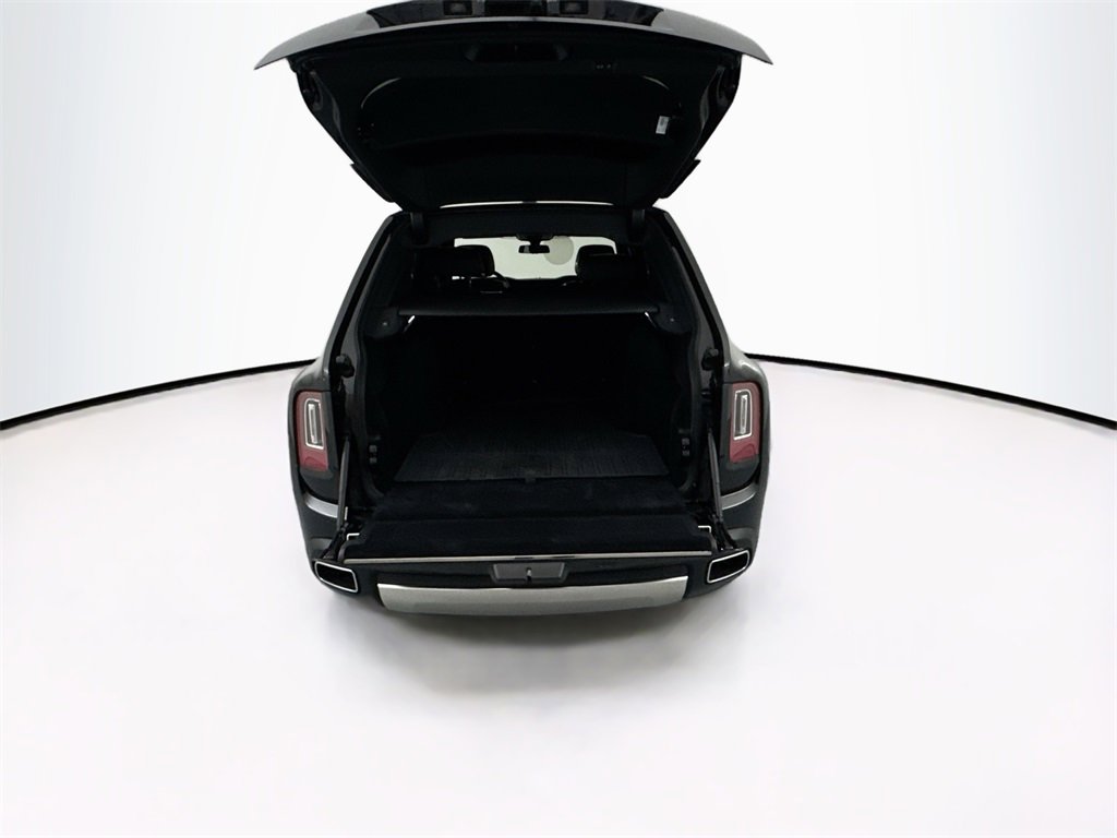 Used 2024 Rolls-Royce Cullinan image 27