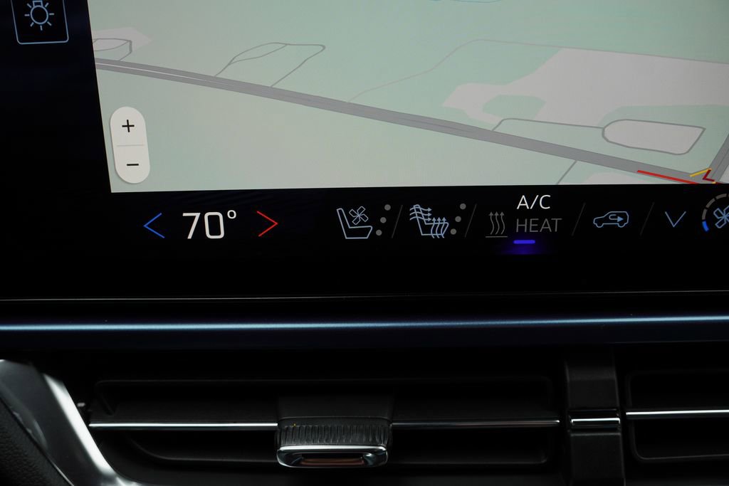 New 2026 Chevrolet Equinox EV LT w/ Active Safety Package 3 AWD/4WD image 15