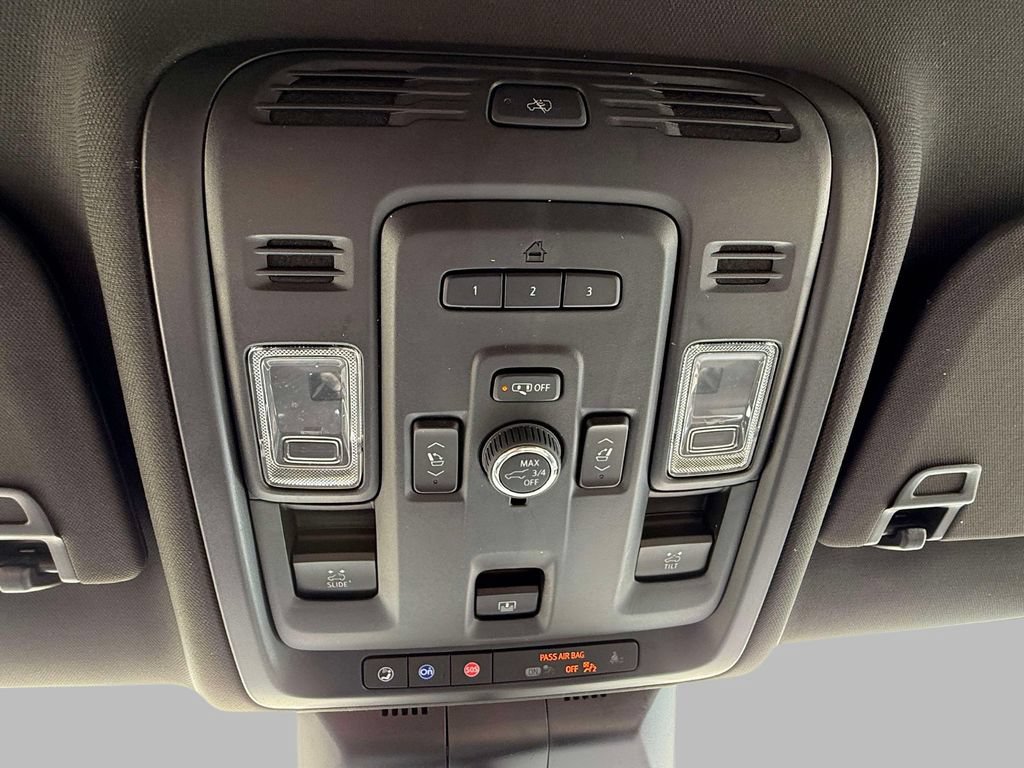 Used 2022 Cadillac Escalade Premium Luxury AWD/4WD image 30