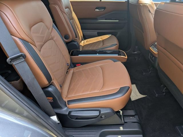 Certified 2023 Nissan Pathfinder Platinum AWD/4WD image 28