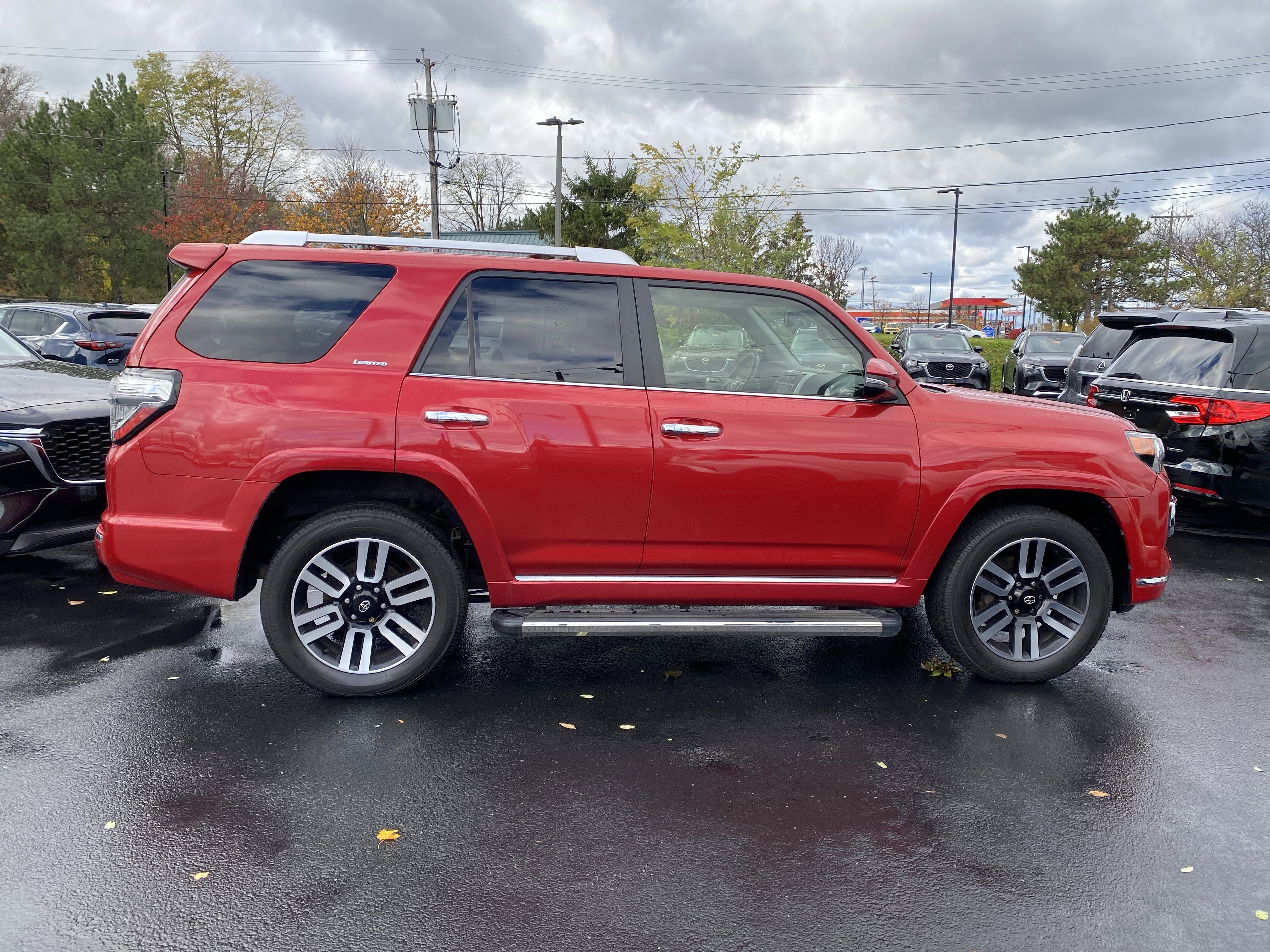Used 2023 Toyota 4Runner Limited image 32
