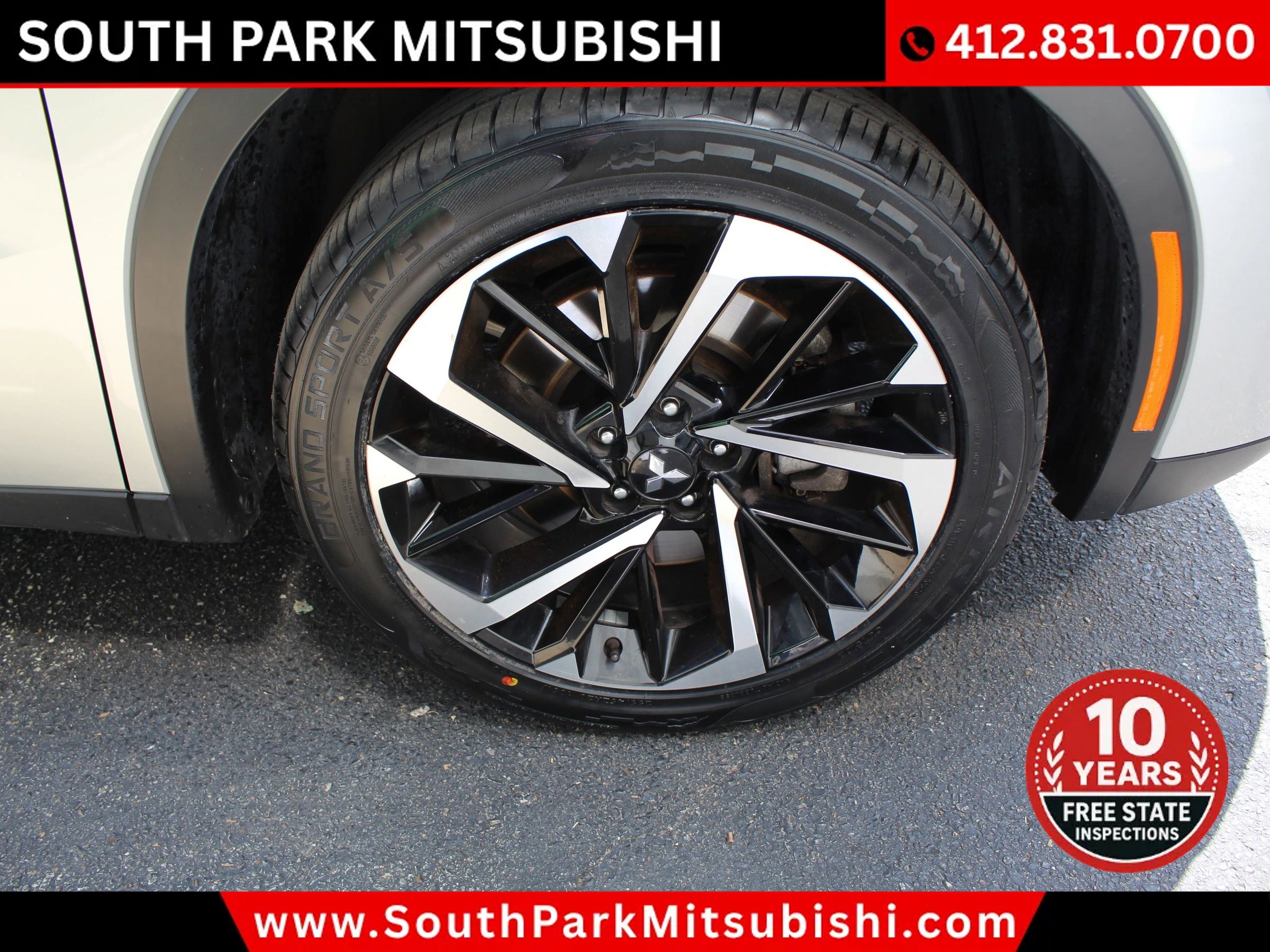 Used 2024 Mitsubishi Outlander Ralliart AWD/4WD image 34