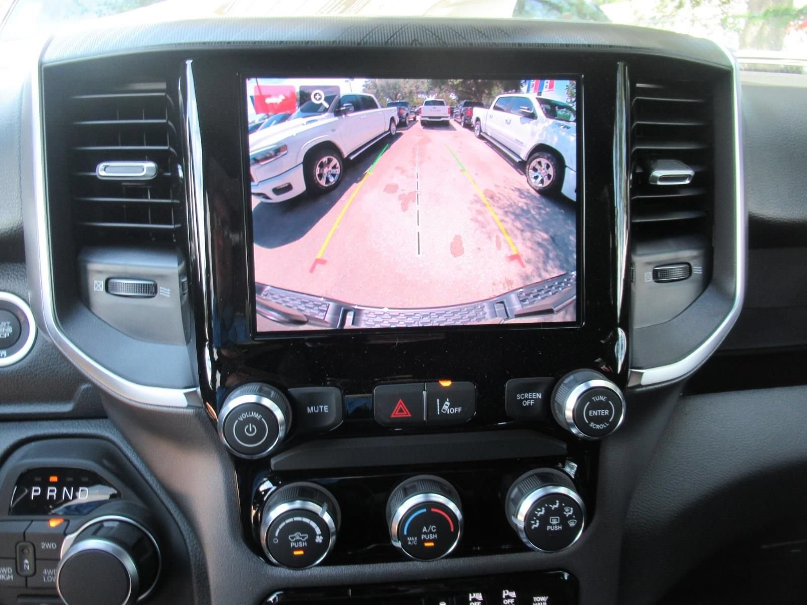 New 2026 RAM 1500 Express AWD/4WD image 31