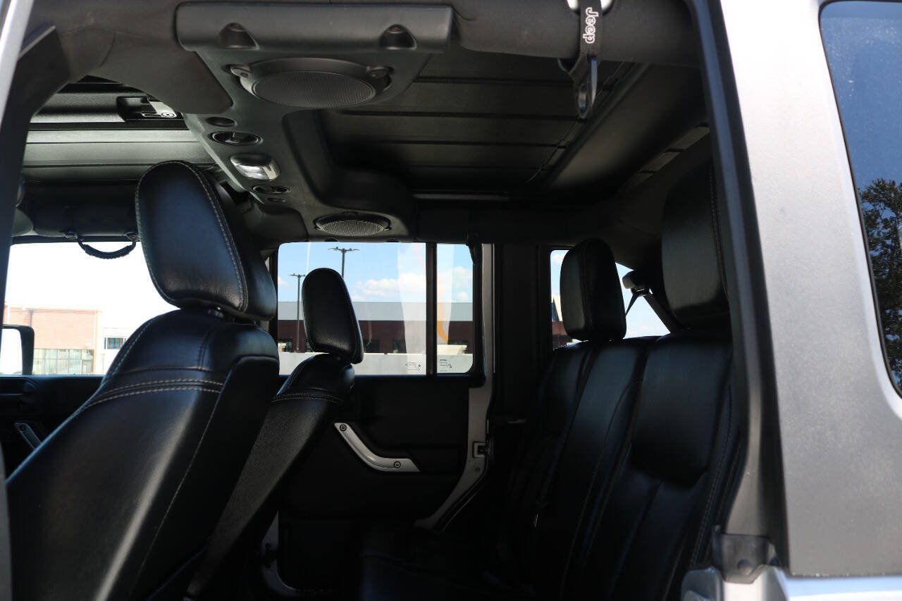 Used 2014 Jeep Wrangler Unlimited Rubicon AWD/4WD image 94