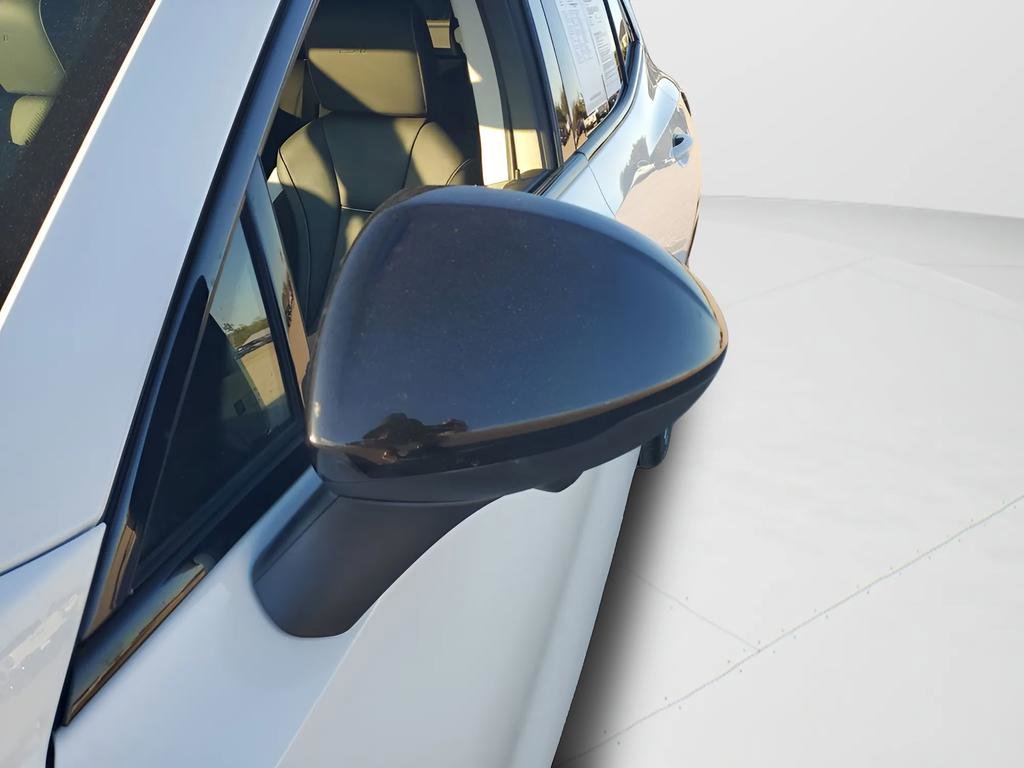 Used 2025 Buick Envision Sport Touring image 21