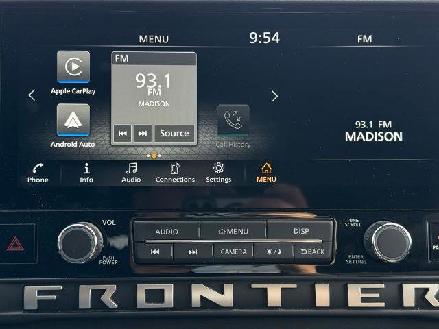 Certified 2025 Nissan Frontier SV image 28