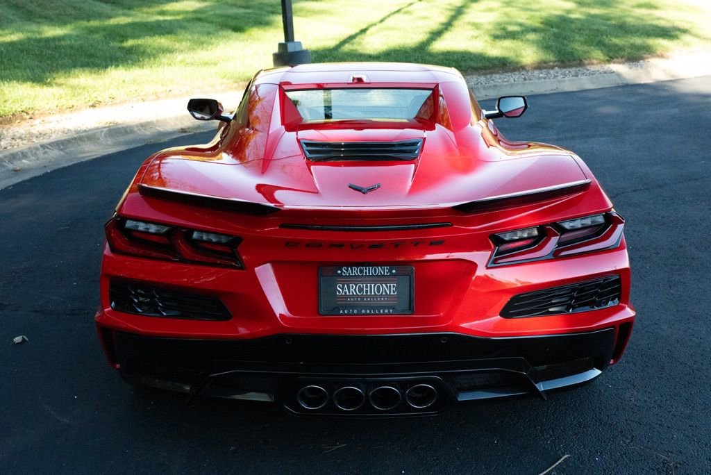 Used 2025 Chevrolet Corvette Z06 w/ Battery Protection Package image 15
