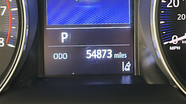 Used 2020 Toyota C-HR LE FWD image 18