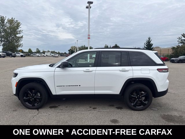 Used 2026 Jeep Grand Cherokee Limited w/ Limited Altitude Package AWD/4WD image 2