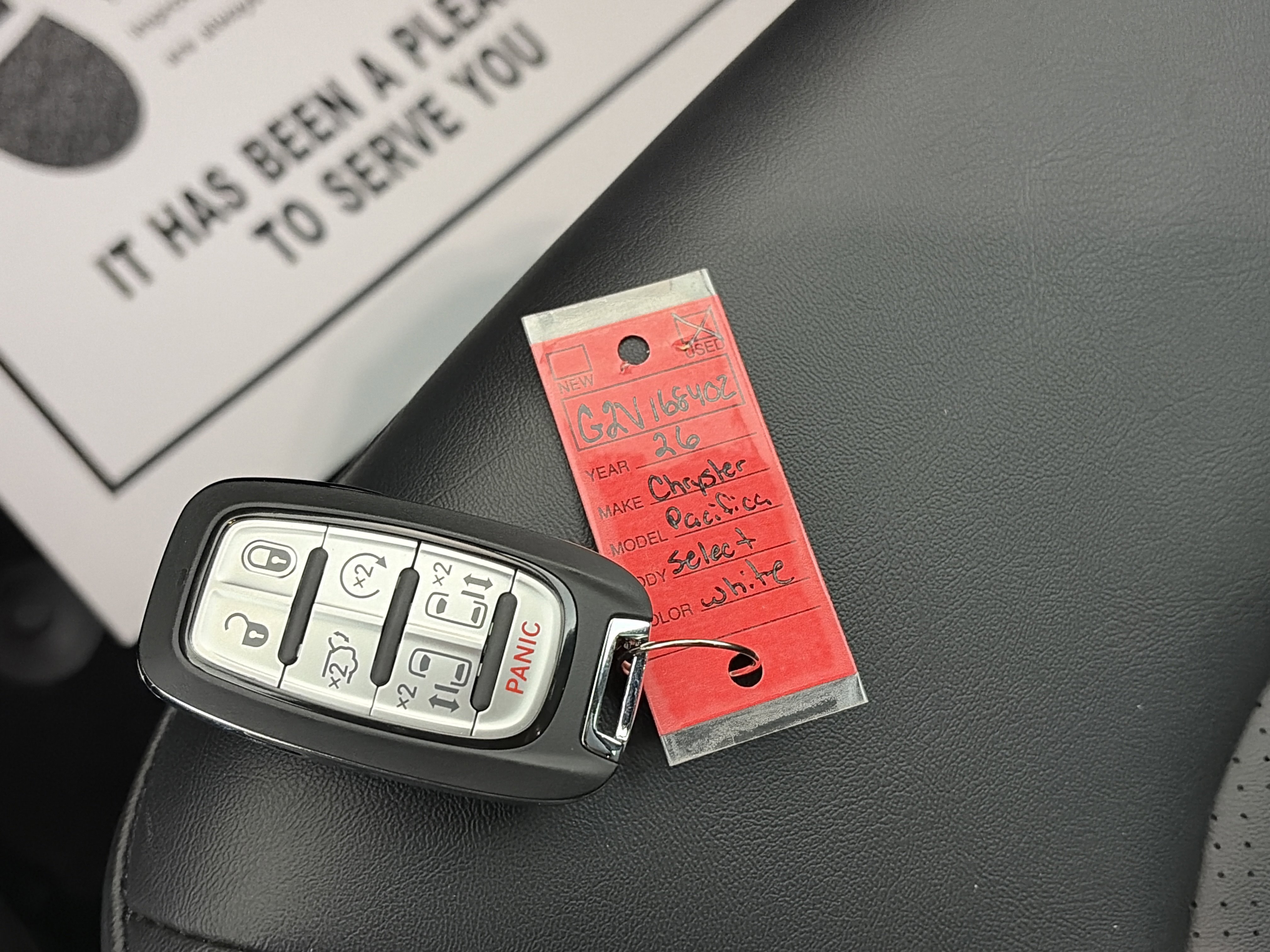 Used 2026 Chrysler Pacifica Select image 29