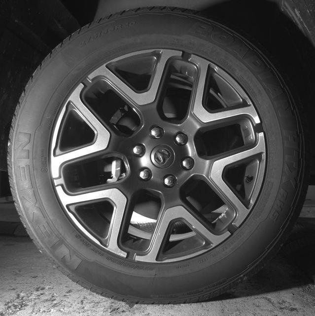Used 2026 RAM 1500 Laramie AWD/4WD image 15