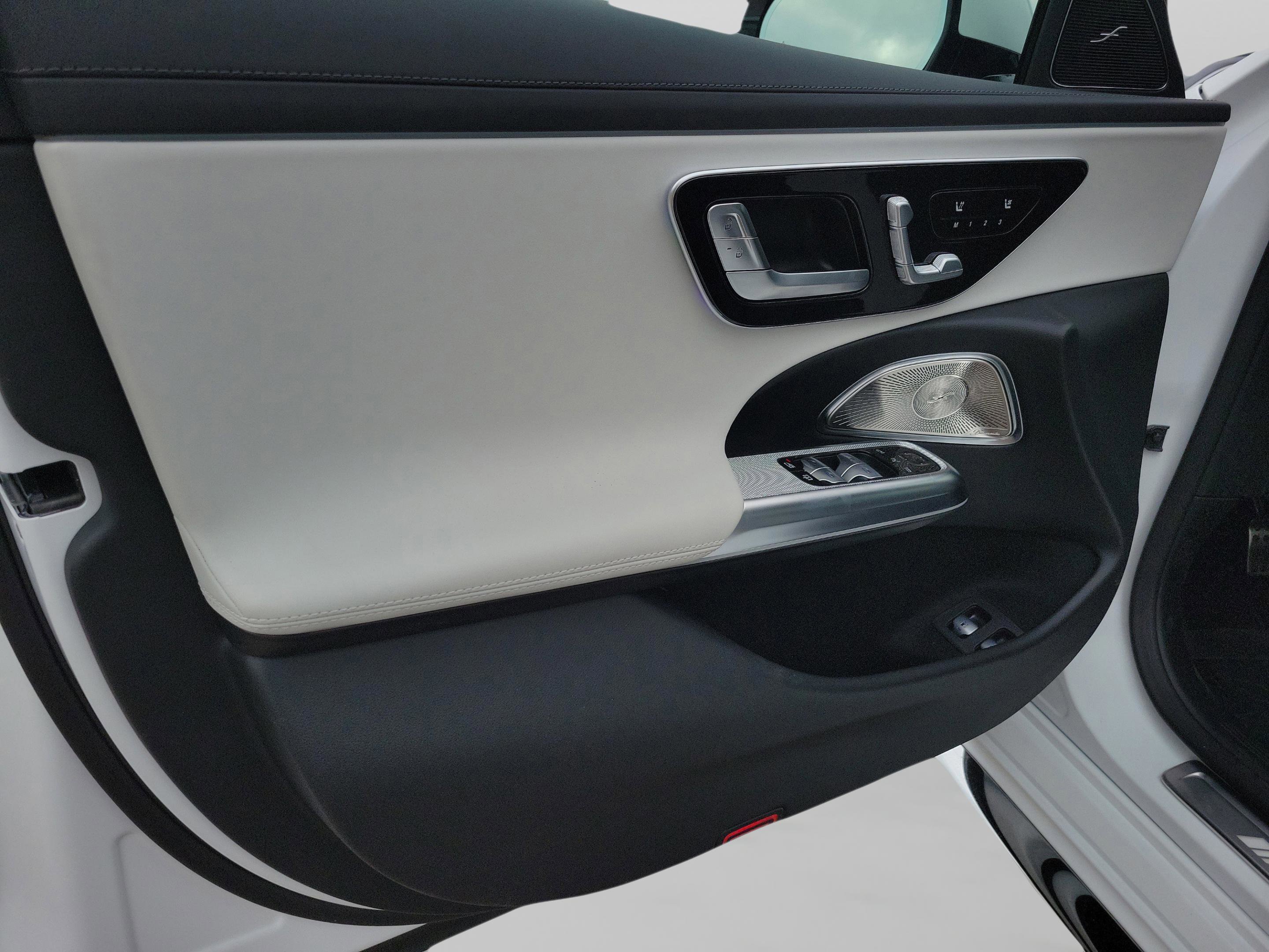 New 2026 Mercedes-Benz E 53 AMG e 4MATIC Sedan image 29