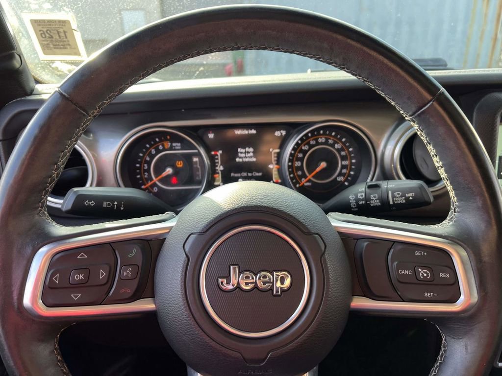 Certified 2018 Jeep Wrangler Unlimited Sahara image 40