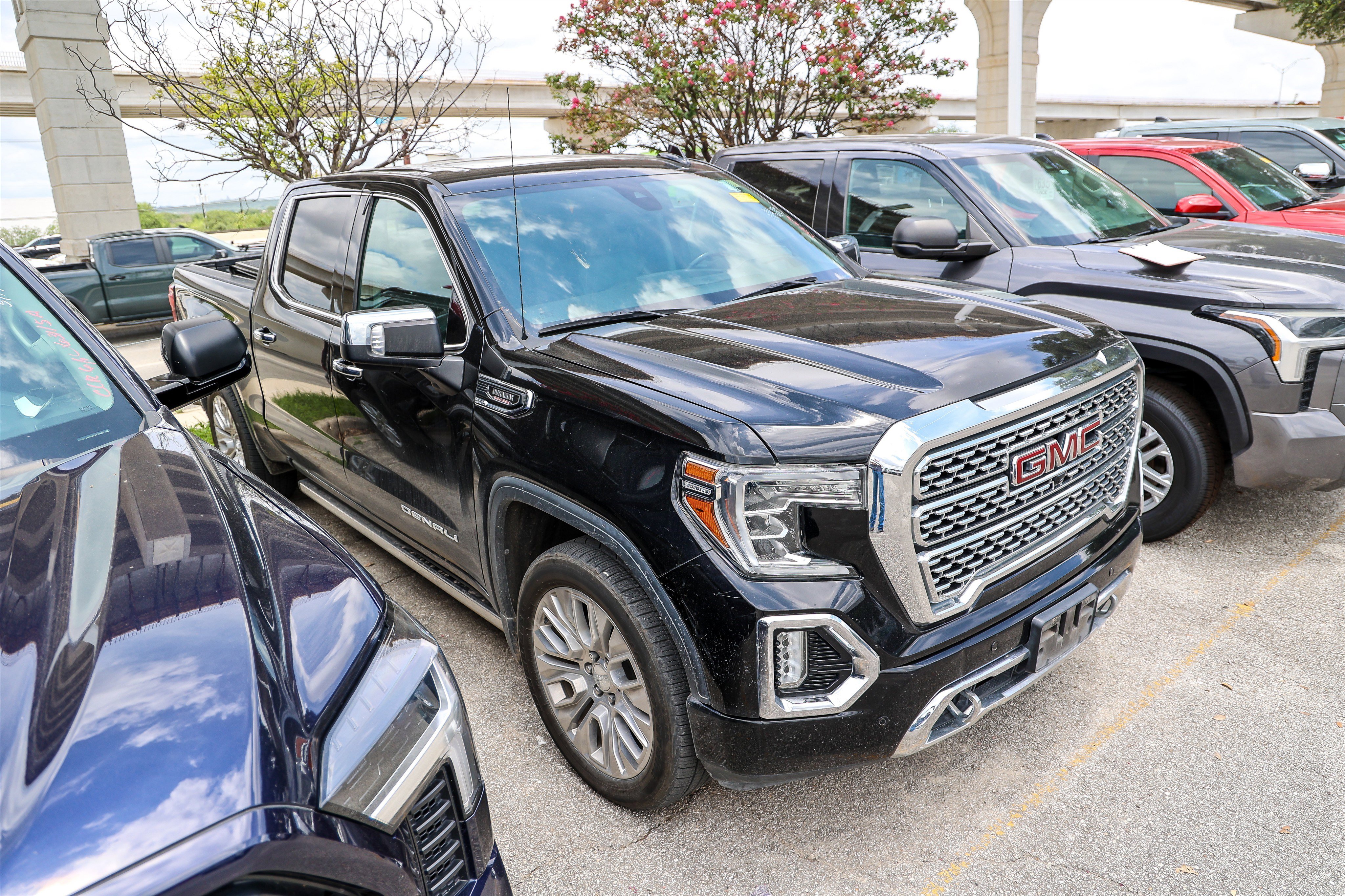 Used 2020 GMC Sierra 1500 Denali w/ Denali Ultimate Package RWD image 7
