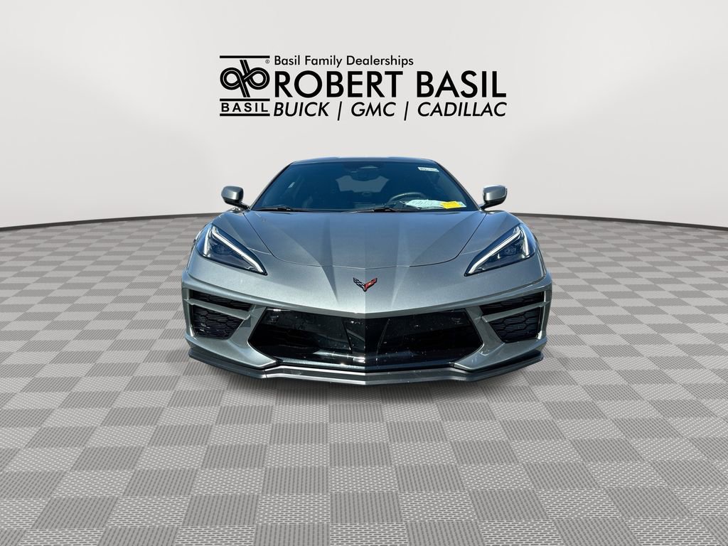 Used 2024 Chevrolet Corvette Stingray Preferred Cpe w/ Z51 Performance Package RWD image 3