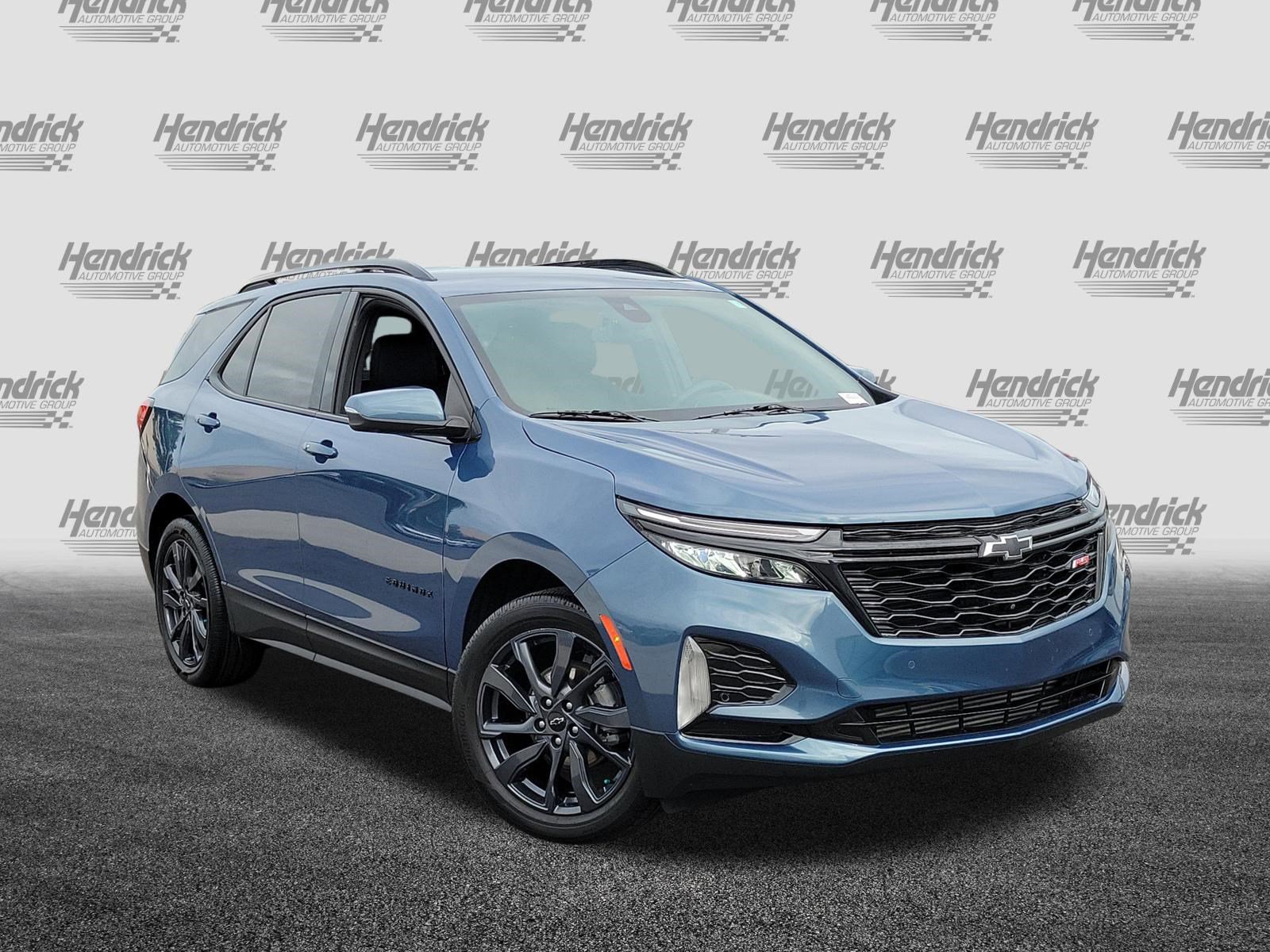 Used 2024 Chevrolet Equinox RS w/ RS Leather Package FWD image 2