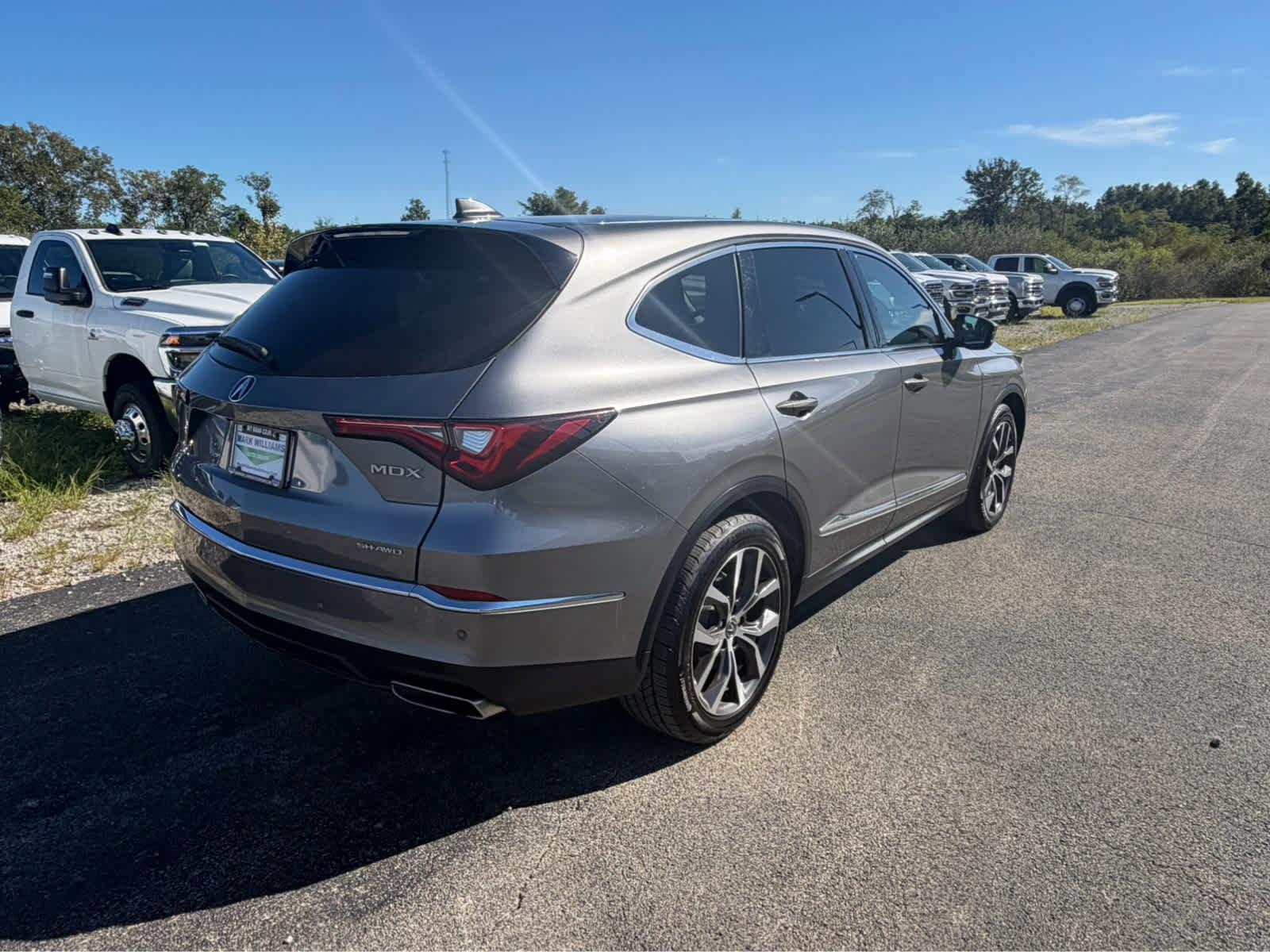Used 2022 Acura MDX w/ Technology Package AWD/4WD image 5