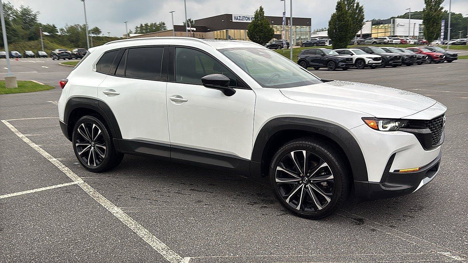 Used 2025 MAZDA CX-50 AWD 2.5 Turbo w/ Premium Pkg image 2