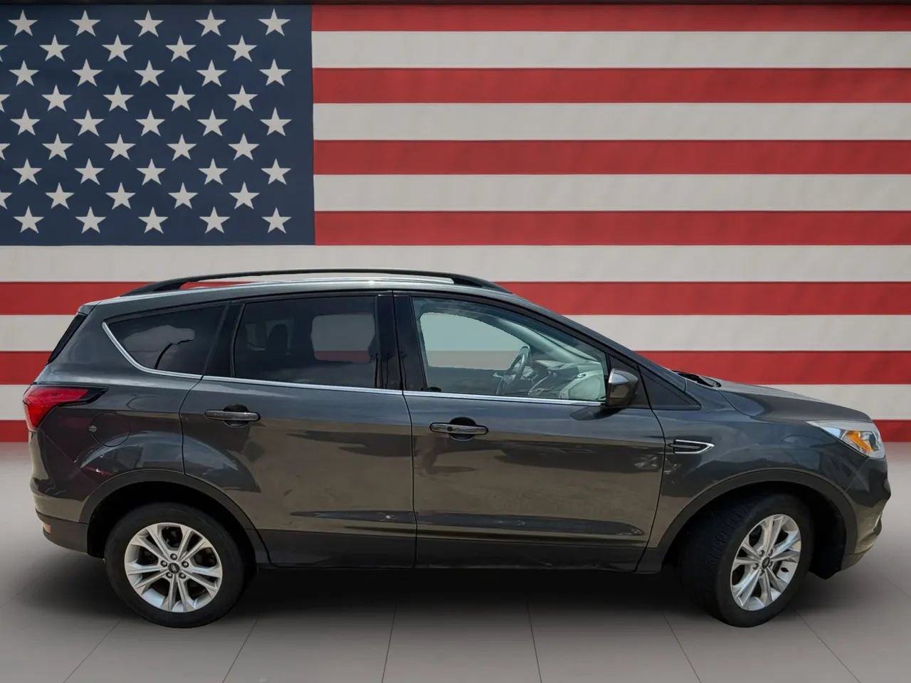 Used 2019 Ford Escape SEL AWD/4WD image 8