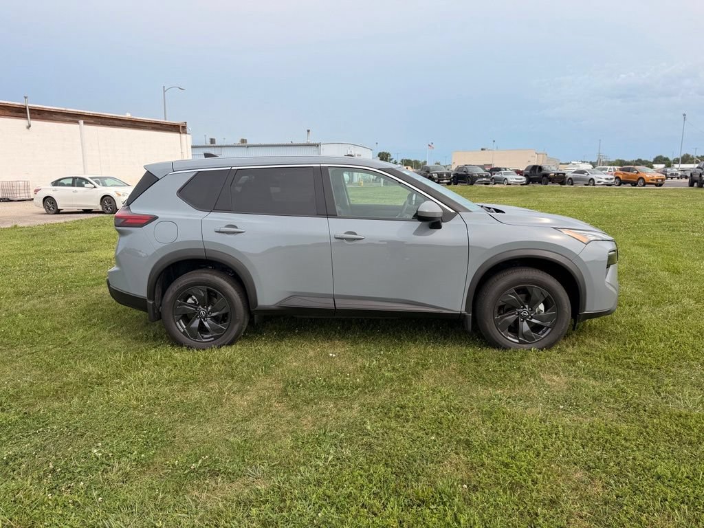 New 2026 Nissan Rogue SV w/ Cold Weather Package FWD image 4