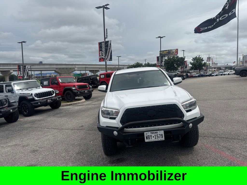 Used 2017 Toyota Tacoma TRD Off-Road w/ Tow Package (A/T) AWD/4WD image 6