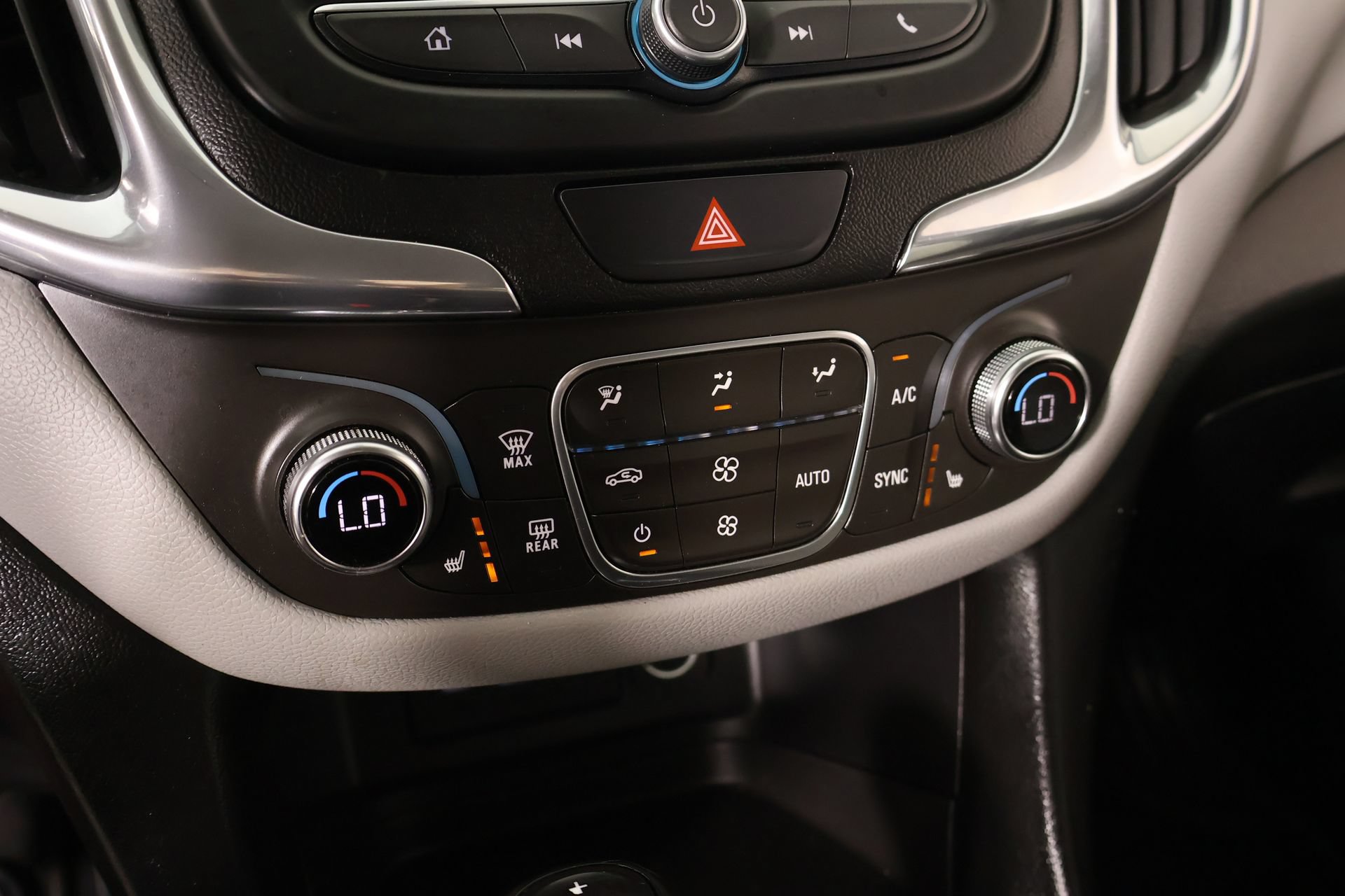Used 2019 Chevrolet Equinox LT FWD image 7