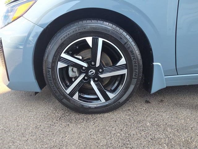 Used 2025 Nissan Sentra SV FWD image 44