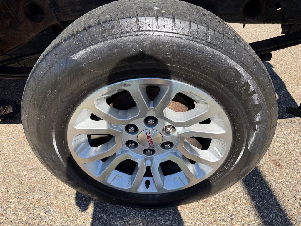 Used 2010 GMC Sierra 1500 W/T AWD/4WD image 16