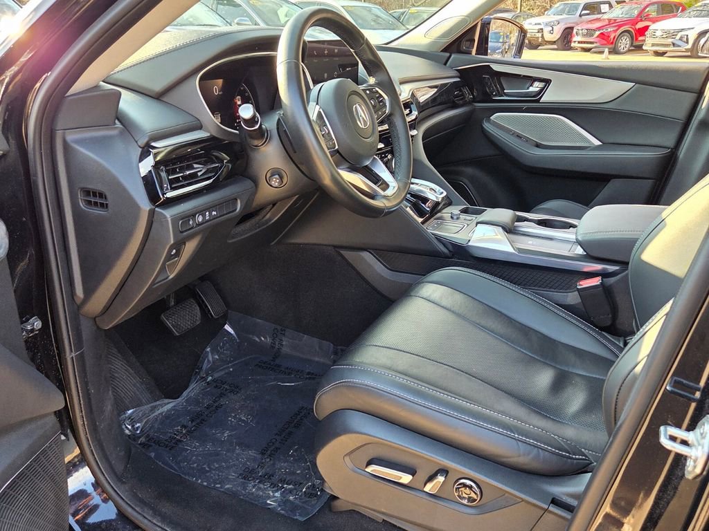 Used 2024 Acura MDX SH-AWD w/ Technology Package image 11