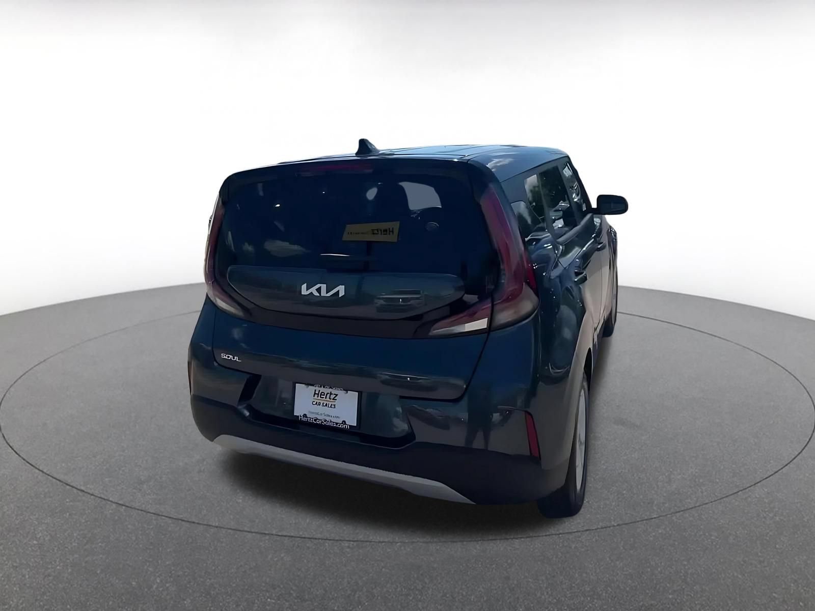 Used 2025 Kia Soul LX w/ LX Technology Package FWD image 15